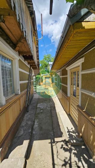 Casa de vanzare su teren de 2.000 mp, Roman Neamt