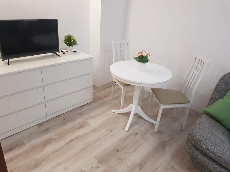 Apartament 2 camere mobilat si utilat contorizat ,centrala de bloc.