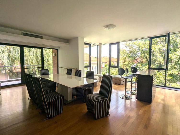 Apartament cu 5 camere, 2 terase si 2 locuri de parcare in Washington Residence!