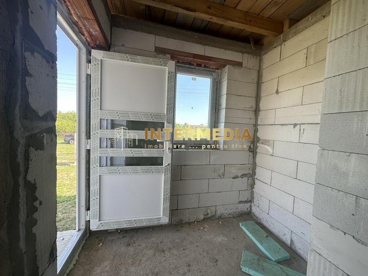 Casa in Rosu Teren 570 mp sau 1134 mp Terasa mare imprejmuit Barabant Alba