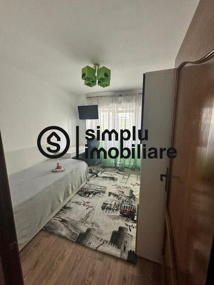 3 camere decomandate, etaj 3/7 Lapus