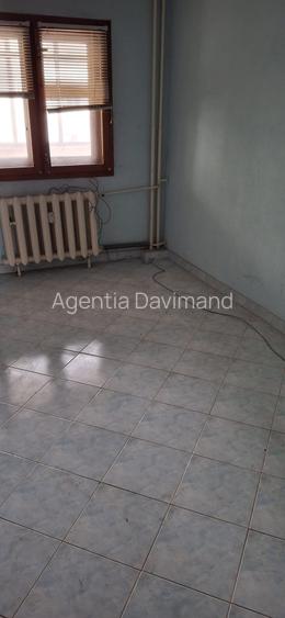 Apartament 3 camere, zona Brailei, decomandat, etajul 1/3, SU=76 mp. - 2