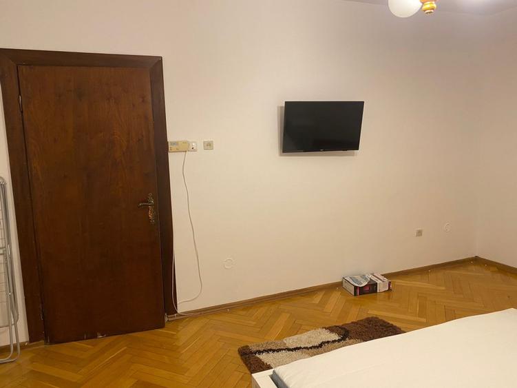 Take Ionescu, apartamet spatios cu parcare in curte