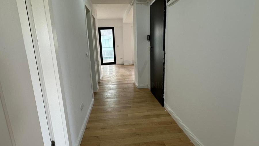 REA1019446 Apartament cu 3 camere singur pe etaj Polona