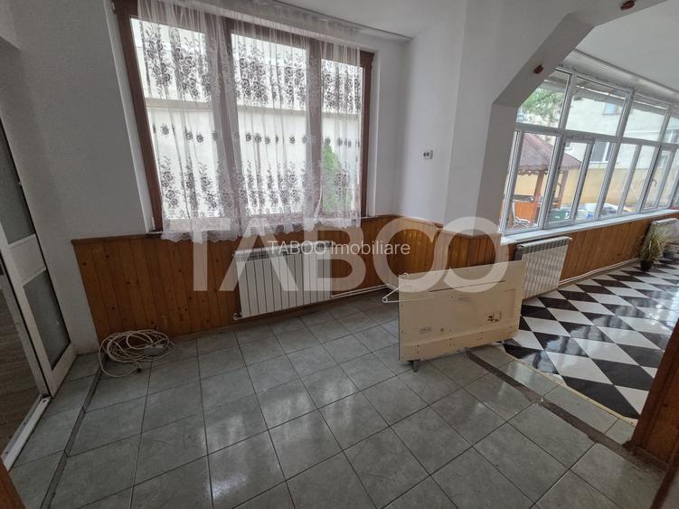 Casa 4 camere de vanzare zona Negoiu singur in curte - 9