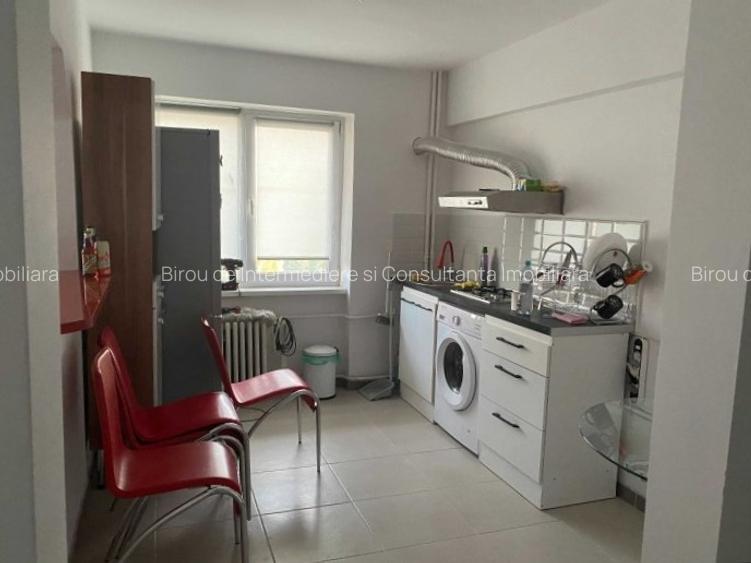 🙋 Piata Ovidiu 🔸2 Camere 44m² Mobilat Utilat Incadrat Etaj 2 - 5