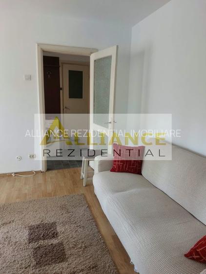 De vanzare | 2 camere | 38 mp | Metrou Aparatorii Patriei – 12 min |