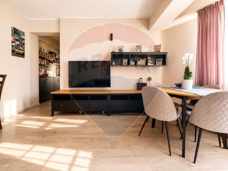 Apartament cu 3 camere de vânzare in bloc NOU