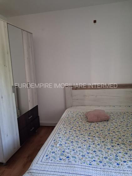 Apartament  cu 2 camere de închiriat – zonă Km 4-5 - 2