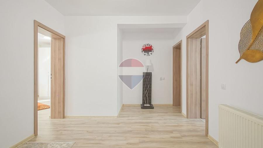 Apartament 4 camere Predeal | 125 mp + terasă 30 mp |Vedere la pădure