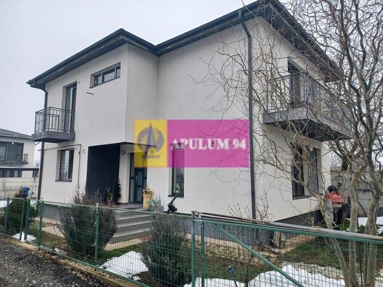 Joița, casă P+1E+pod, 124 mp utili + terasă, balcoane, magazie