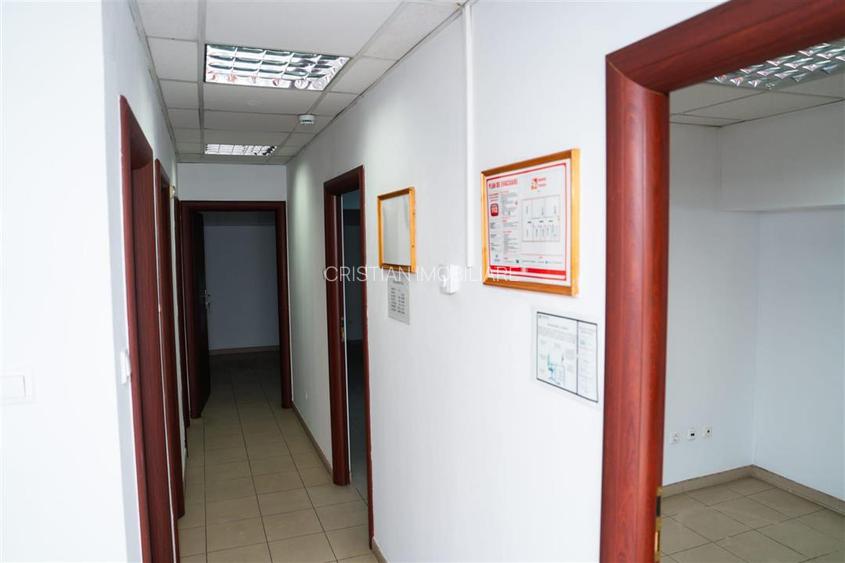 Hala industriala depozitare+ Birouri,425 mp, acces tir - Dorobantilor - 16