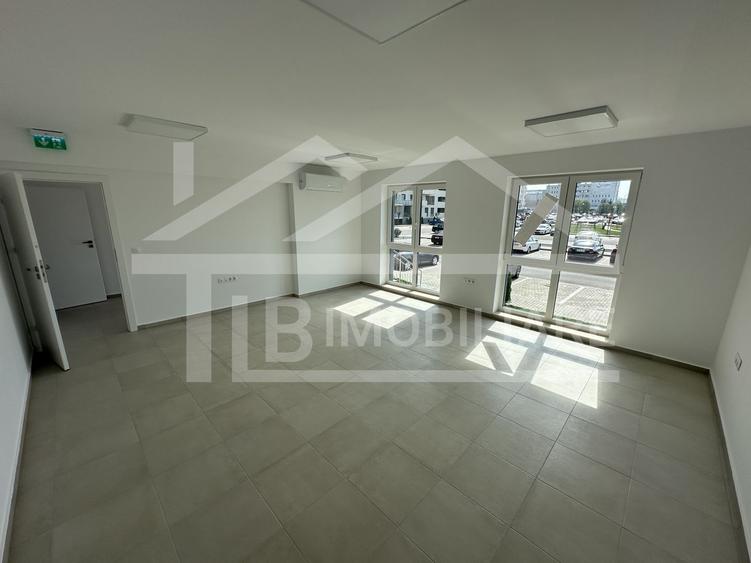 Spatiu de inchiriat, 80mp, parcare,decomandat, Zona Maurer Residence