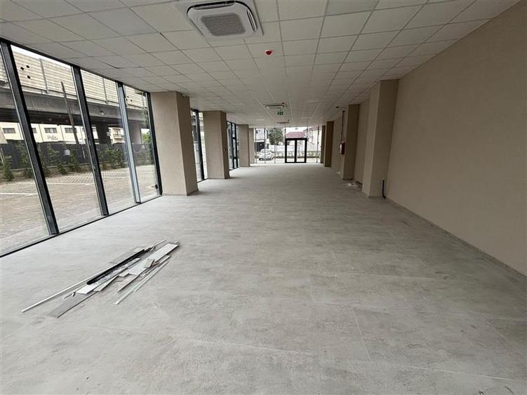 Spațiu comercial modern 155 mp, la cheie, cu două intrări – Bac&#