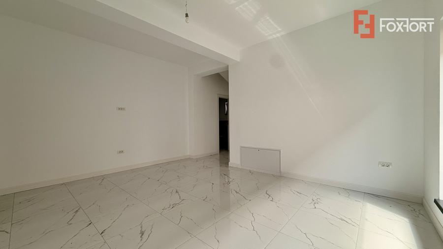 Duplex de vanzare, 3 camere + teren 330 mp, Mosnita Noua