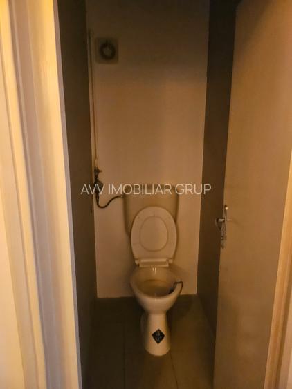 Bulevardul Magheru, Piața Romană - 4