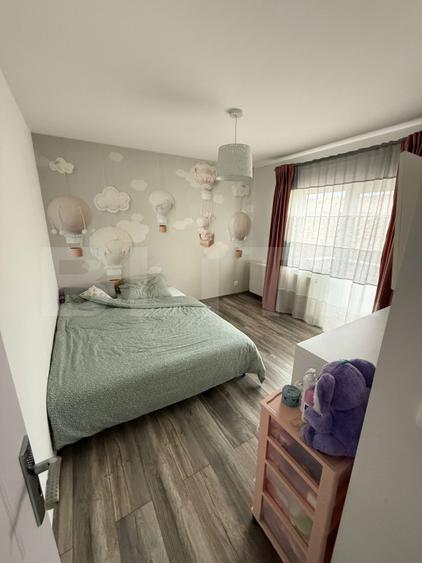 Apartament 3 camere, zona bradet, etaj intermediar