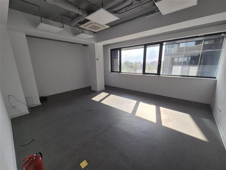Zone 313 spatii de birouri