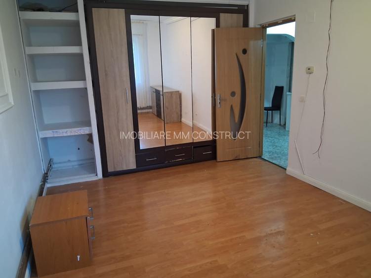 Vand apartament cu 3 camere la parter inalt zona Lipovei - 6