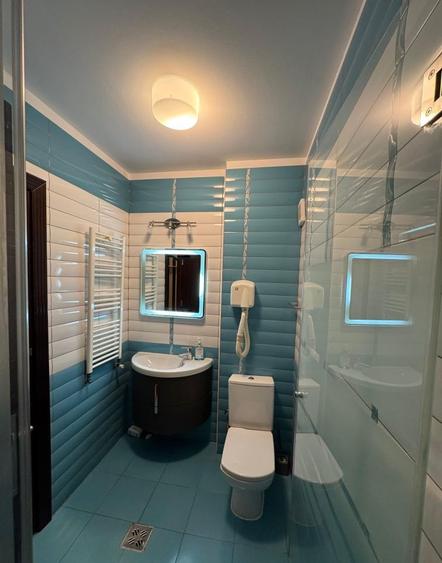 Apartament de 3 camere, 125 mp, disponibil imediat, centrala, balcon, Aviației