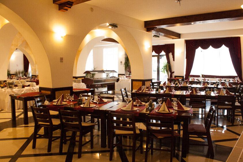 Vanzare Hotel- Moieciu