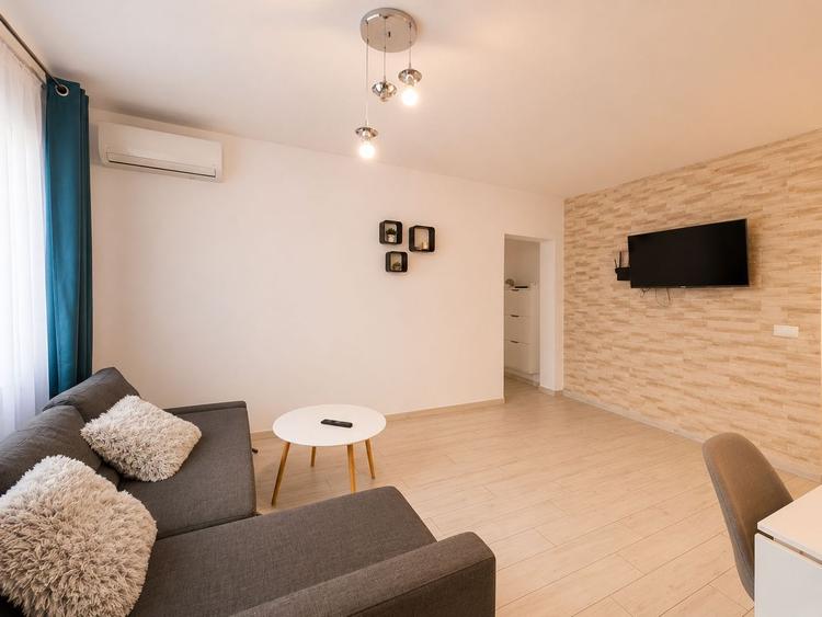 Apartament 3 camere, 70 mp, finisat, parcare, zona BMW Vivo