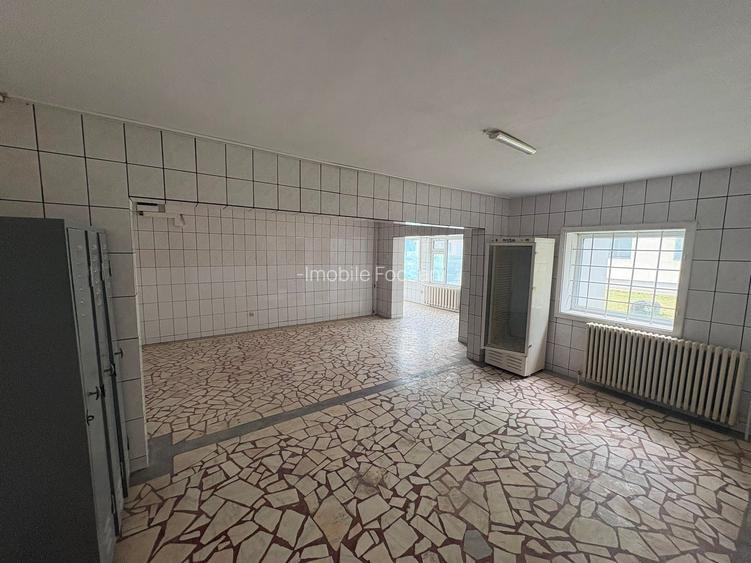 Spatiu comercial de inchiriat - 100 mp - Sud - 5
