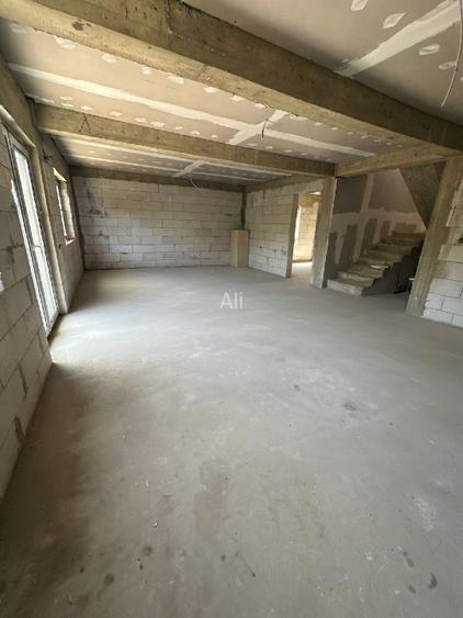 De Vânzare Vilă P+1 construite nouă  - 3