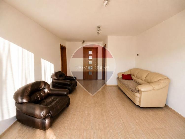 Casa cu 6 camere de vânzare în Negri jud. Bacau / posibilitate duplex