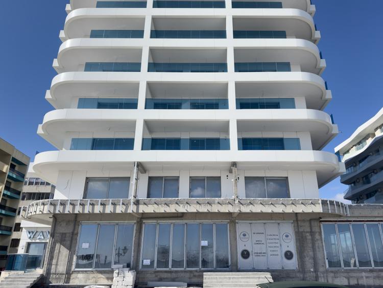 Spatiu comercial de vanzare in Mamaia Nord - prima linie la mare, pe Promenada