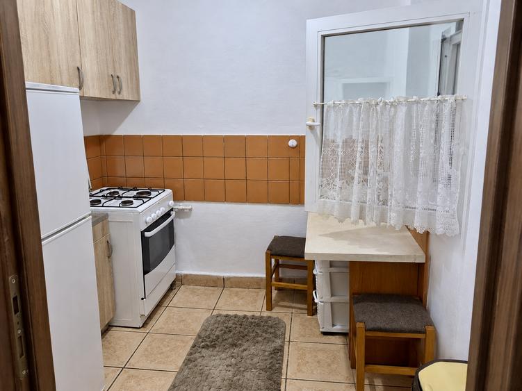 Apartament 1 camera, 22 mp utili, mobilat/utilat - zona Telegrafului