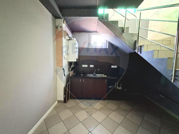 DE INCHIRIAT- Spatiu comercial de 100mp de inchiriat - b-dul Traian