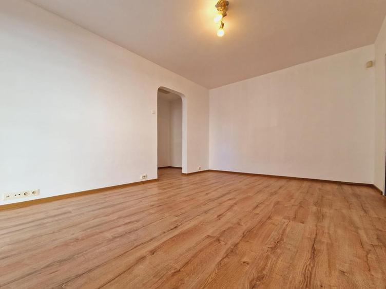 Spatiu Comercial Garii
