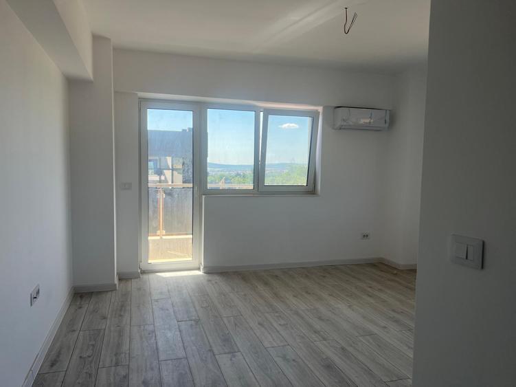 Apartament cu 3 camere decomandat Platou Galata Cod 146199