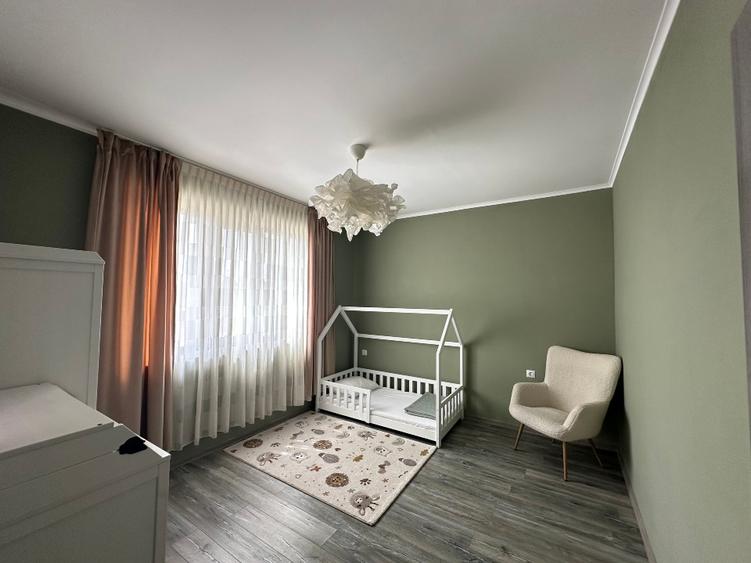 Casă cu 3 dormitoare Osorhei, complet mobilată, garaj, panouri fotovoltaice