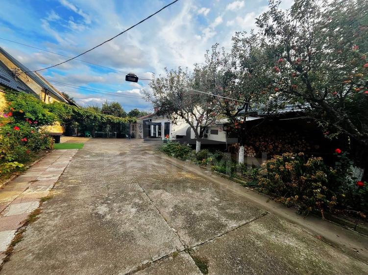 Casa 4Camere+ Mini Ferma 1350mp Teren 13km Brasov Halchiu 145mp Anexe