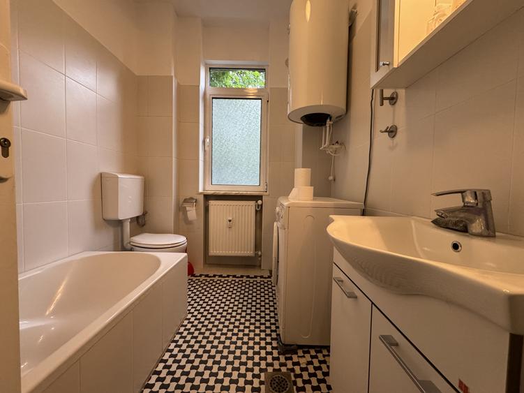 Apartament fermecator cu vedere in parcul Cismigiu