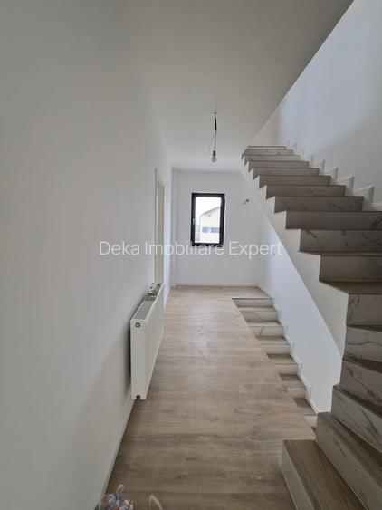 Vilă elegantă cu 5 camere si 3 bai + mansarda + garaj  – Zona Cristalului - 16