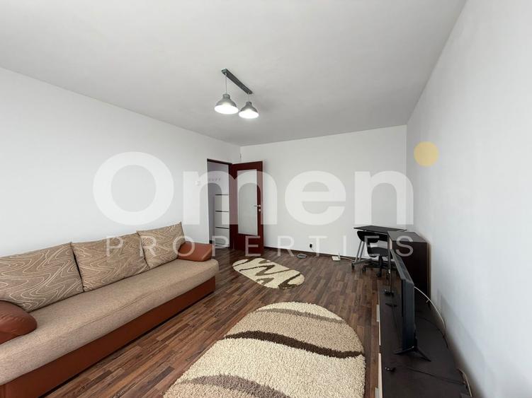 Apartament 2 camere | decomandat | etaj 3 | 2 balcoane | zona Hotel Europa