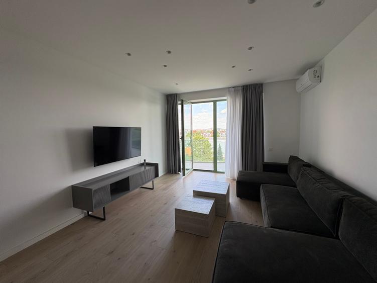 303 by Radacini | Loc parcare inclus