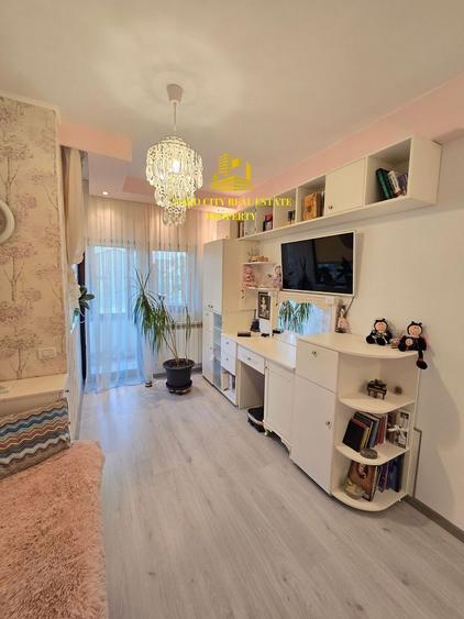Vilă individuală | 3 dormitoare | 5 băi | Garaj dublu | Otopeni