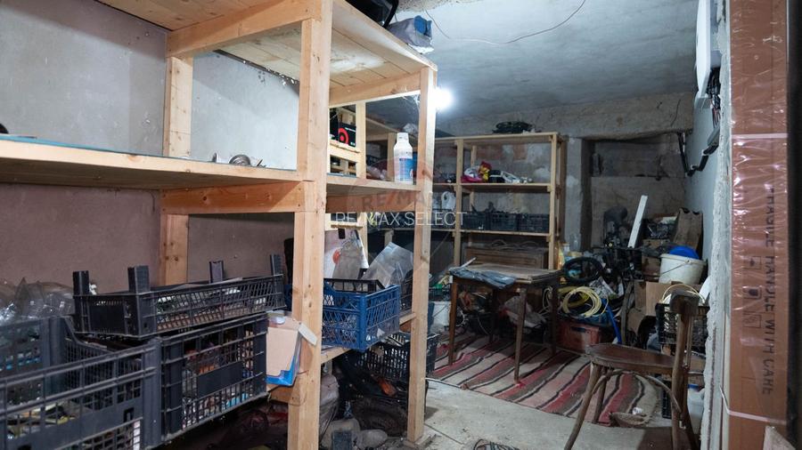 Vanzare vila-pensiune D+P+M 10 camere de vânzare, Daesti jud. Valcea - 31