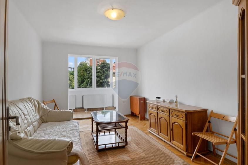 Apartament 2 camere decomandat de închiriat – Podgoria, Arad