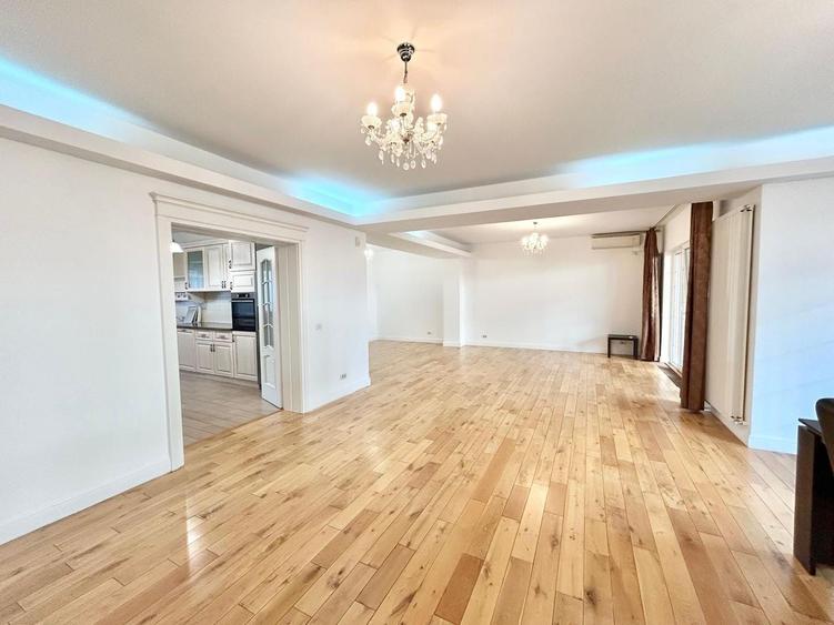 Pipera zona Cambridge -vila inchiriat