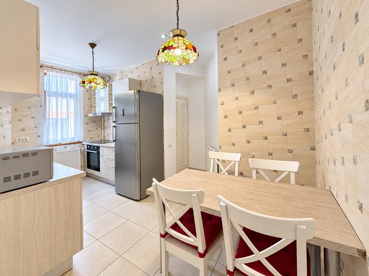 O adresă de colecție | Apartament în vilă
