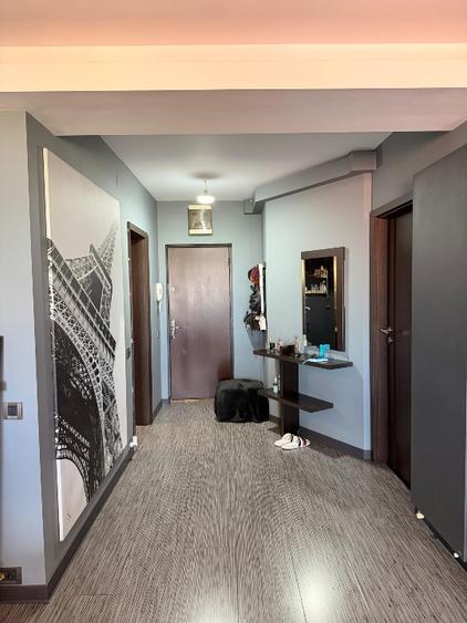 Inchiriere apartament 3 camere cu loc parcare si boxa