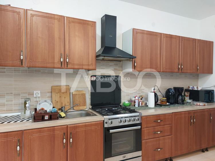 Casa de vanzare 4 dormitoare 1357 m curte terasa livada cu pomi Mohu - 10