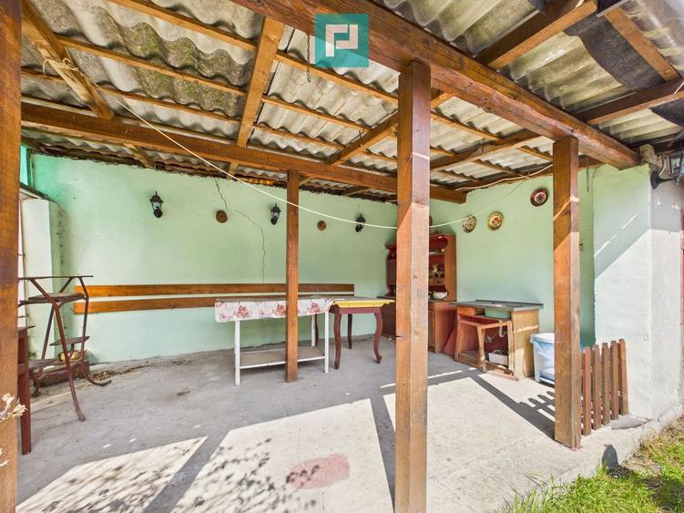 Casă cu 7 camere, ideală pentru familie, Grădiște
