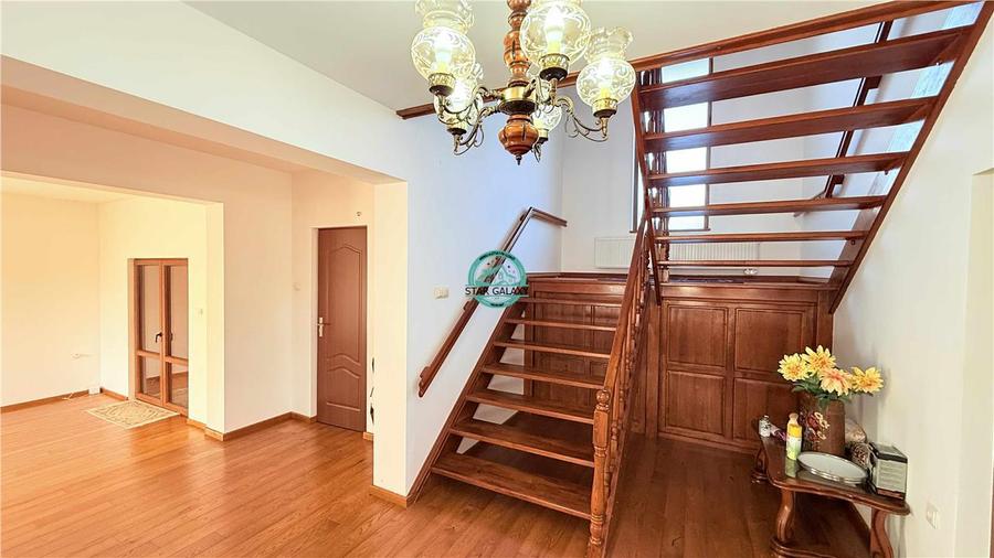 Casa de vanzare cu 4 camere, 4 bai, teren 1540mp - Sangeorgiu de Mures