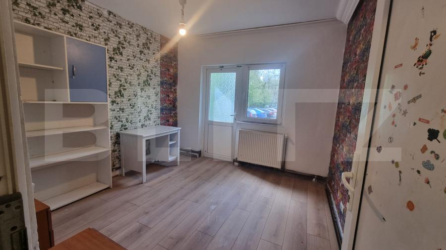 Apartament 3 camere, 56 mp, zona Lipovei